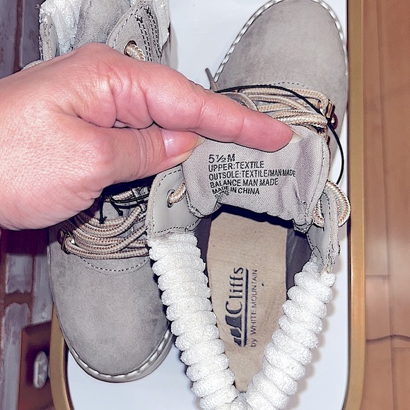 Cliffs by White Mountain Light Gray Pathfield Bootie, Women’s Size 5.5. - Picture 8 of 8